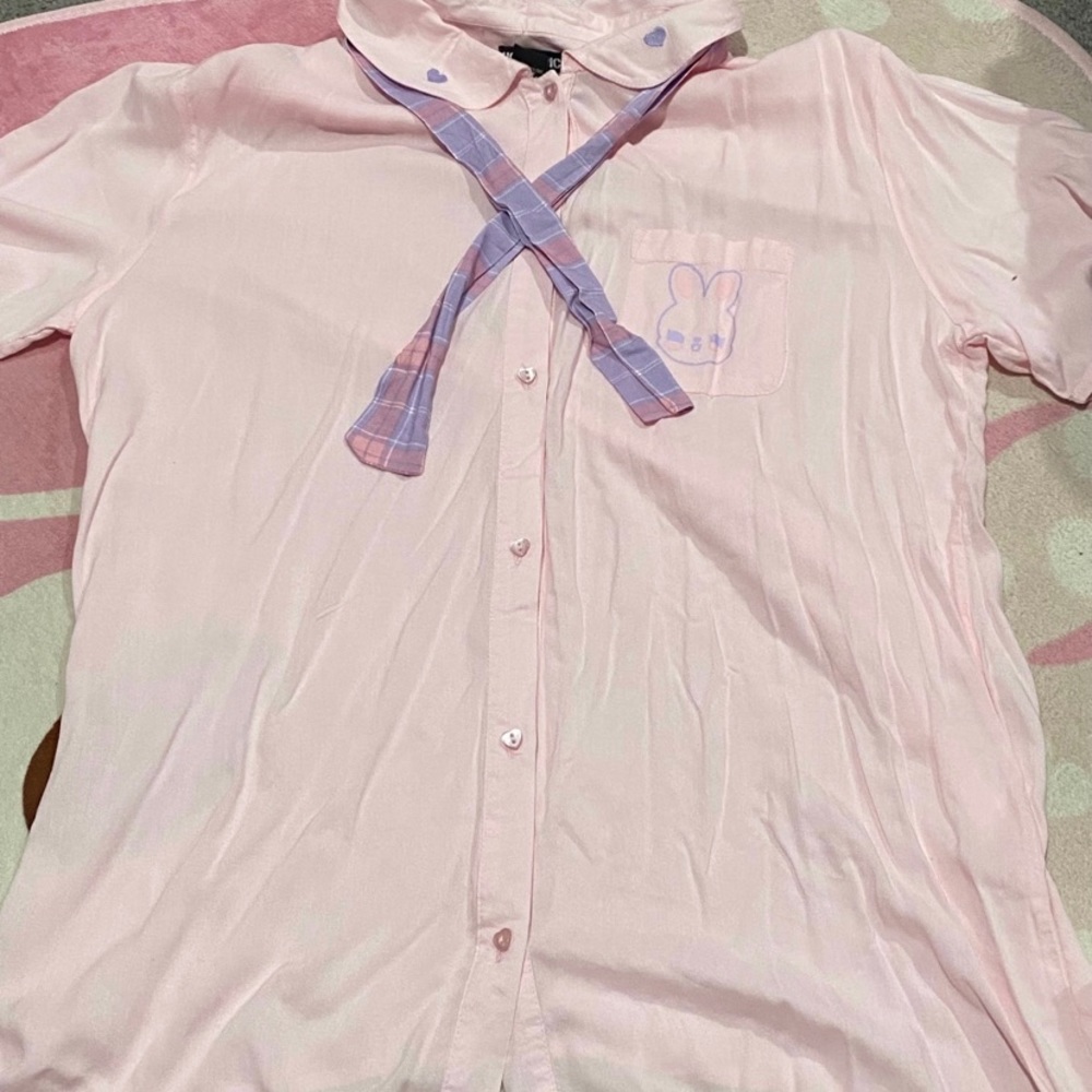 Hot Topic: Pastel Bunny Button up